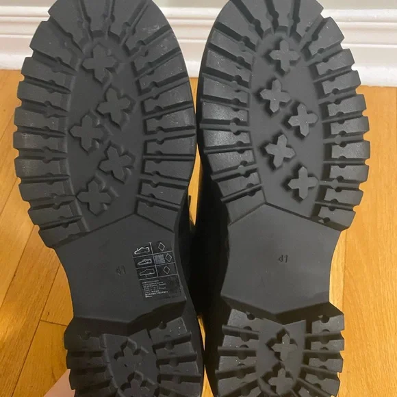 Chelsea Boot - Picture 4 of 4